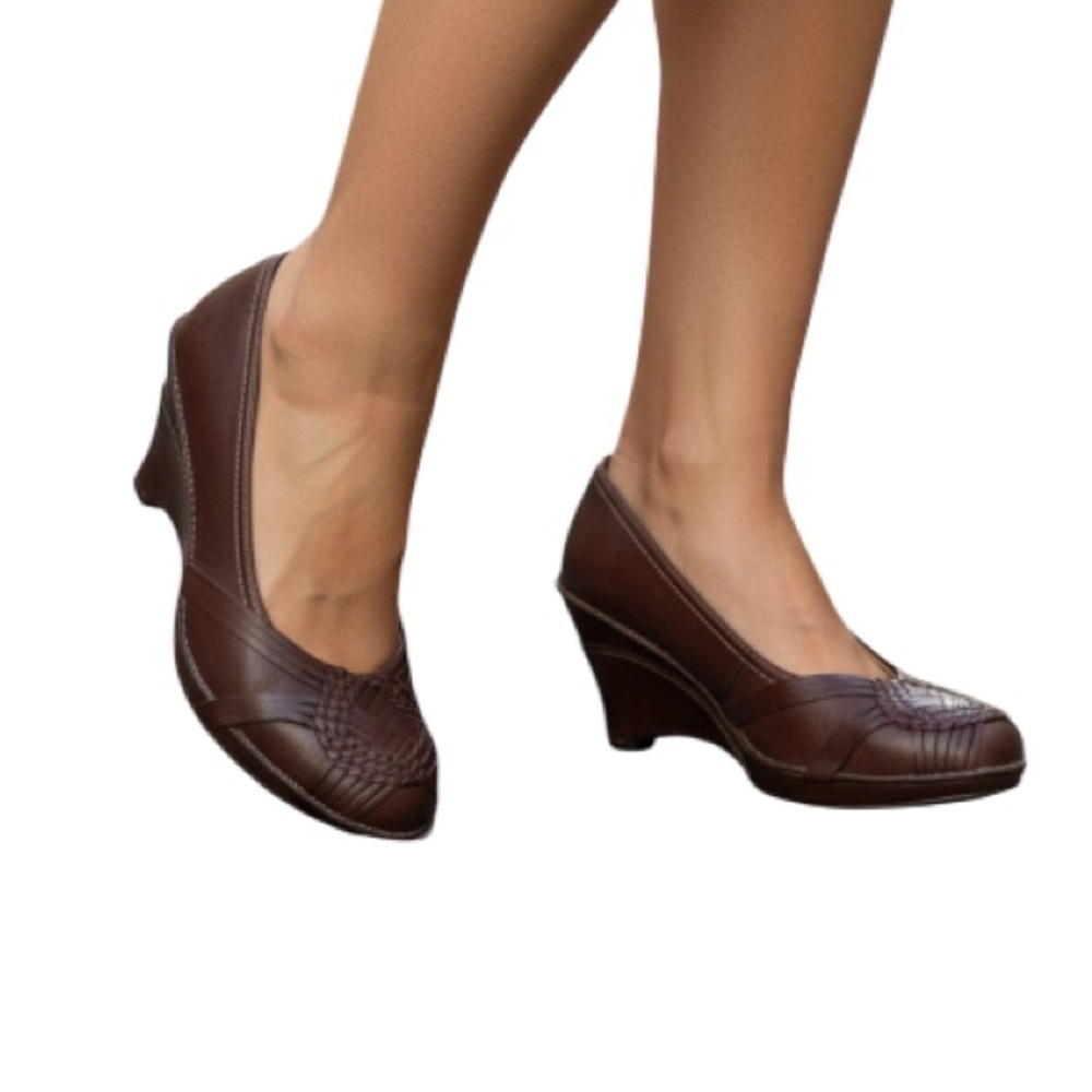 CLARKS Artisan Collection Nutmeg Brown Woven Leather Wedge Pump Shoe Size 9.5